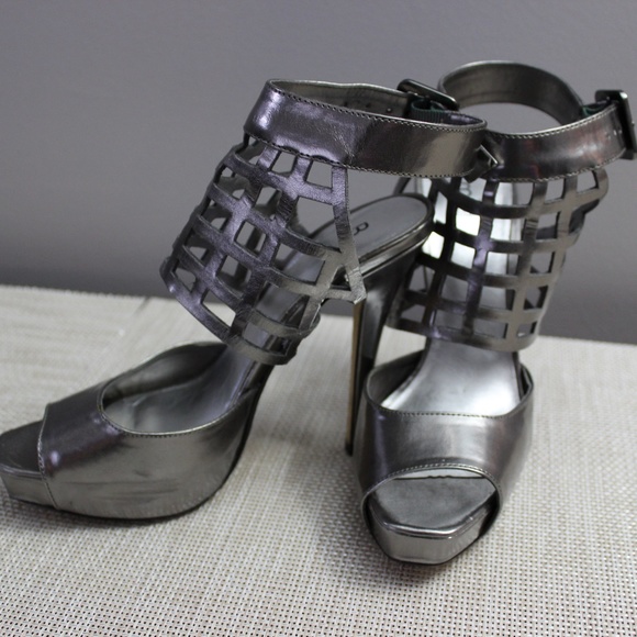 Baker Heels - Picture 2 of 4